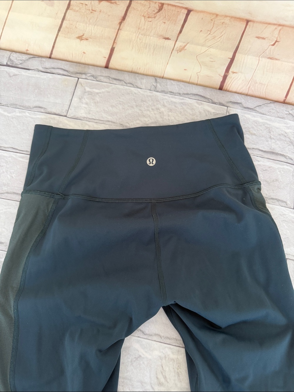 lululemon athletica Dark Teal High-Rise Workout  leggings size 6 teal colored